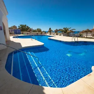 https://capistrano-playa-410-menyber.hotelsinnerja.org